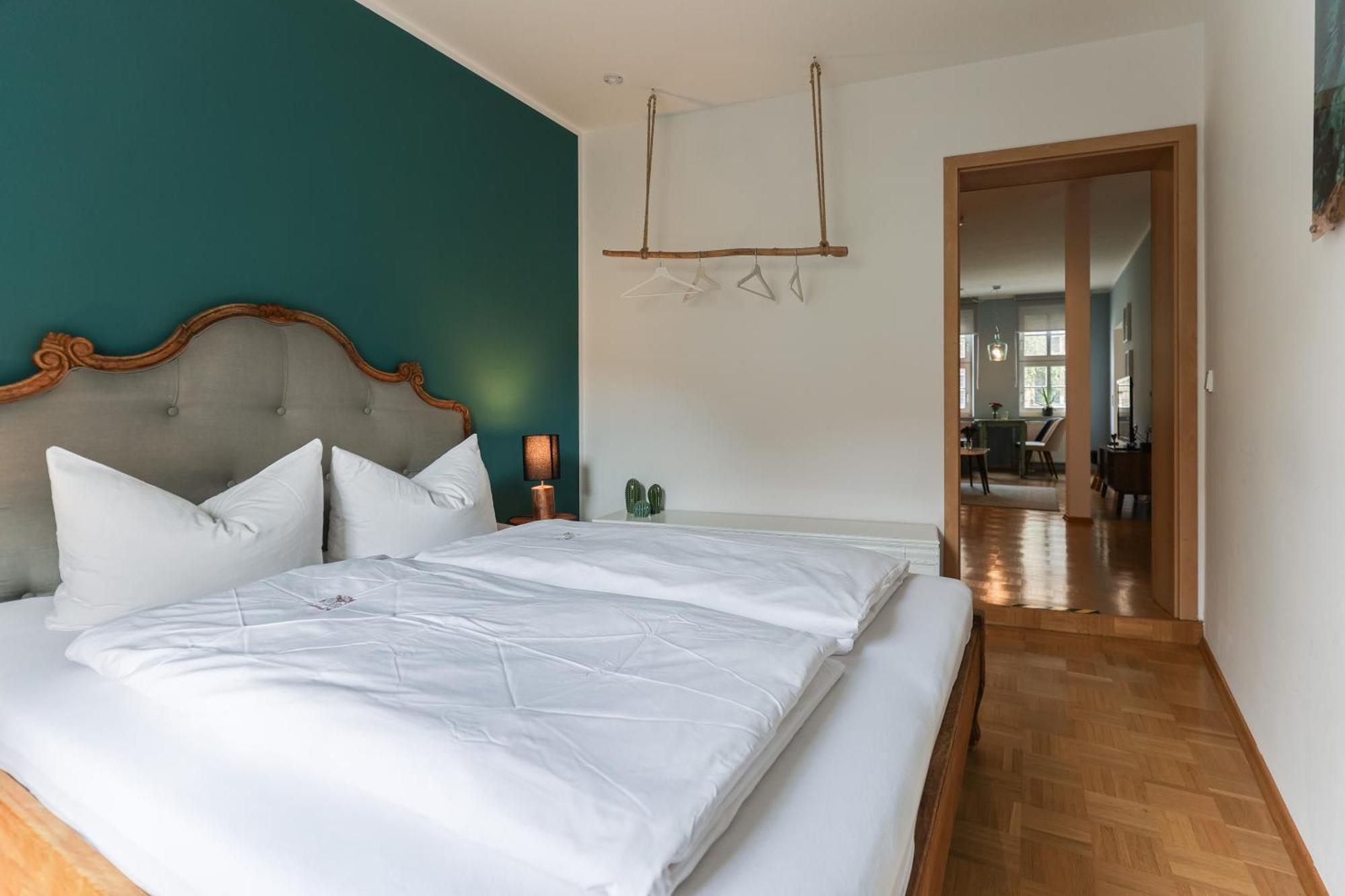 P13 Apartment *