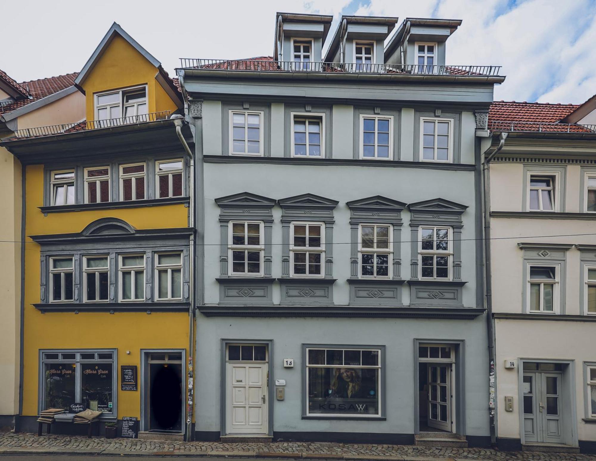Apartment P13 *